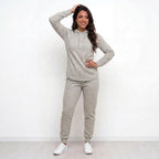Conjunto Feminino de Frio Lanzinha Blusa com Capuz e Calça Jogger
