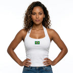 Modelo vestindo regata halter brasil efeito silicone suplex branca — look torcida Copa 2026 VAI DAR BRASIL