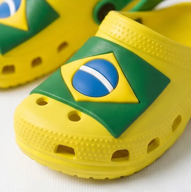 Sandália infantil papete brasil amarelo estampa bandeira seleção — vista frontal — VAI DAR BRASIL Copa 2026