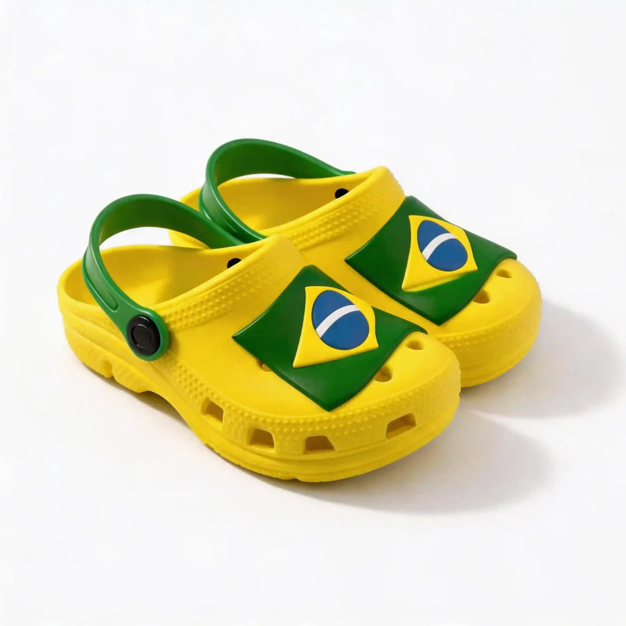 Sandália infantil papete brasil amarelo azul estampa bandeira seleção — vista frontal — VAI DAR BRASIL Copa 2026