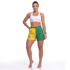 Short social feminino brasil brasão fivela dourada alfaiataria verde — vista frontal — VAI DAR BRASIL Copa 2026