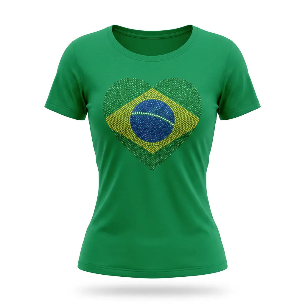 T-shirt feminina brasil coração bandeira strass brilhante verde — vista frontal — VAI DAR BRASIL Copa 2026