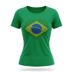 T-shirt feminina brasil coração bandeira strass brilhante verde — vista frontal — VAI DAR BRASIL Copa 2026