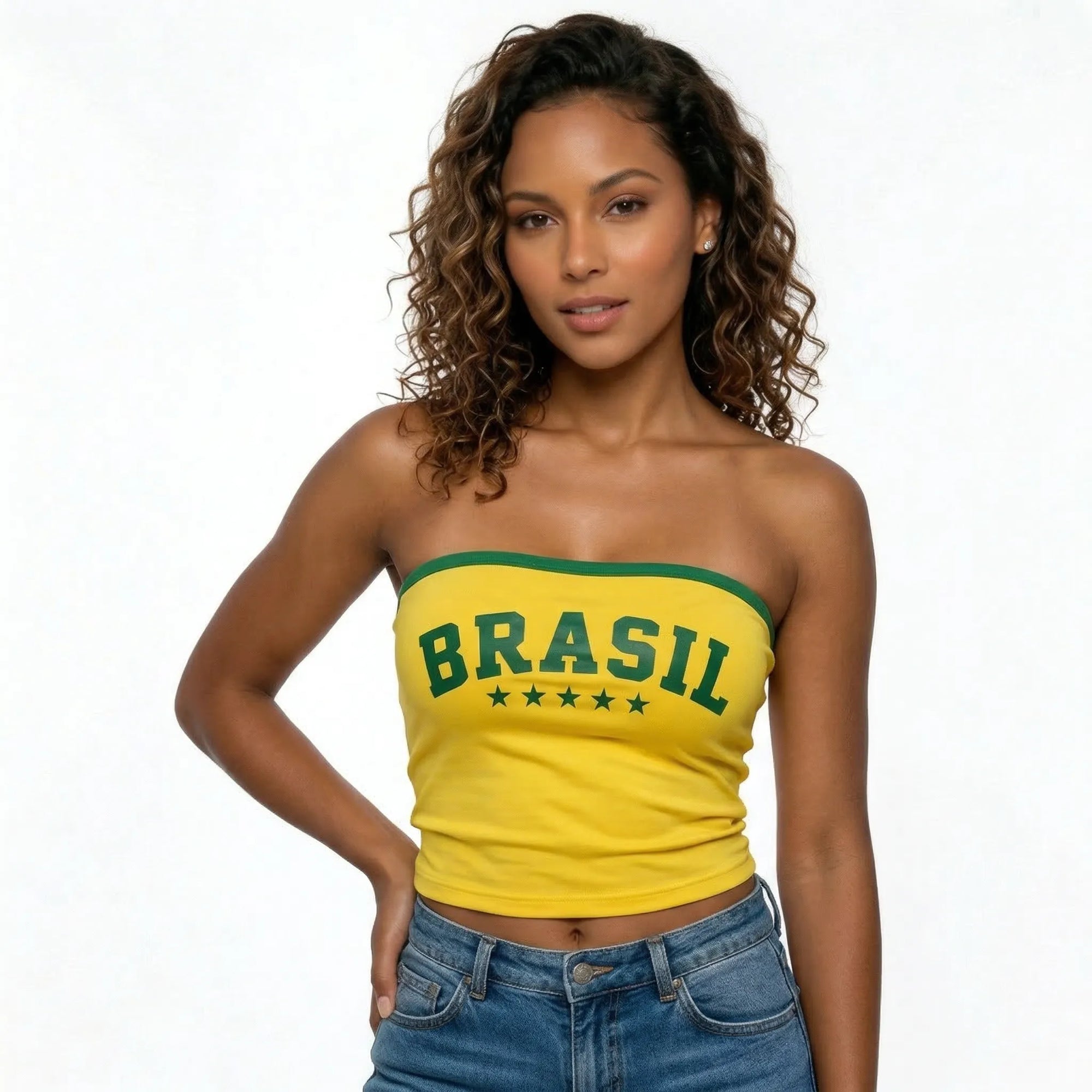Mulher vestindo top tomara que caia brasil canelado amarelo VAI DAR BRASIL — look torcedora Copa 2026