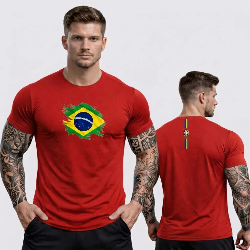 Homem vestindo camisa dry fit brasil slim bandeira vermelho masculino VAI DAR BRASIL — treino Copa 2026