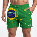 Homem vestindo short brasil verde bandeira bolsos regular VAI DAR BRASIL — torcedor Copa 2026