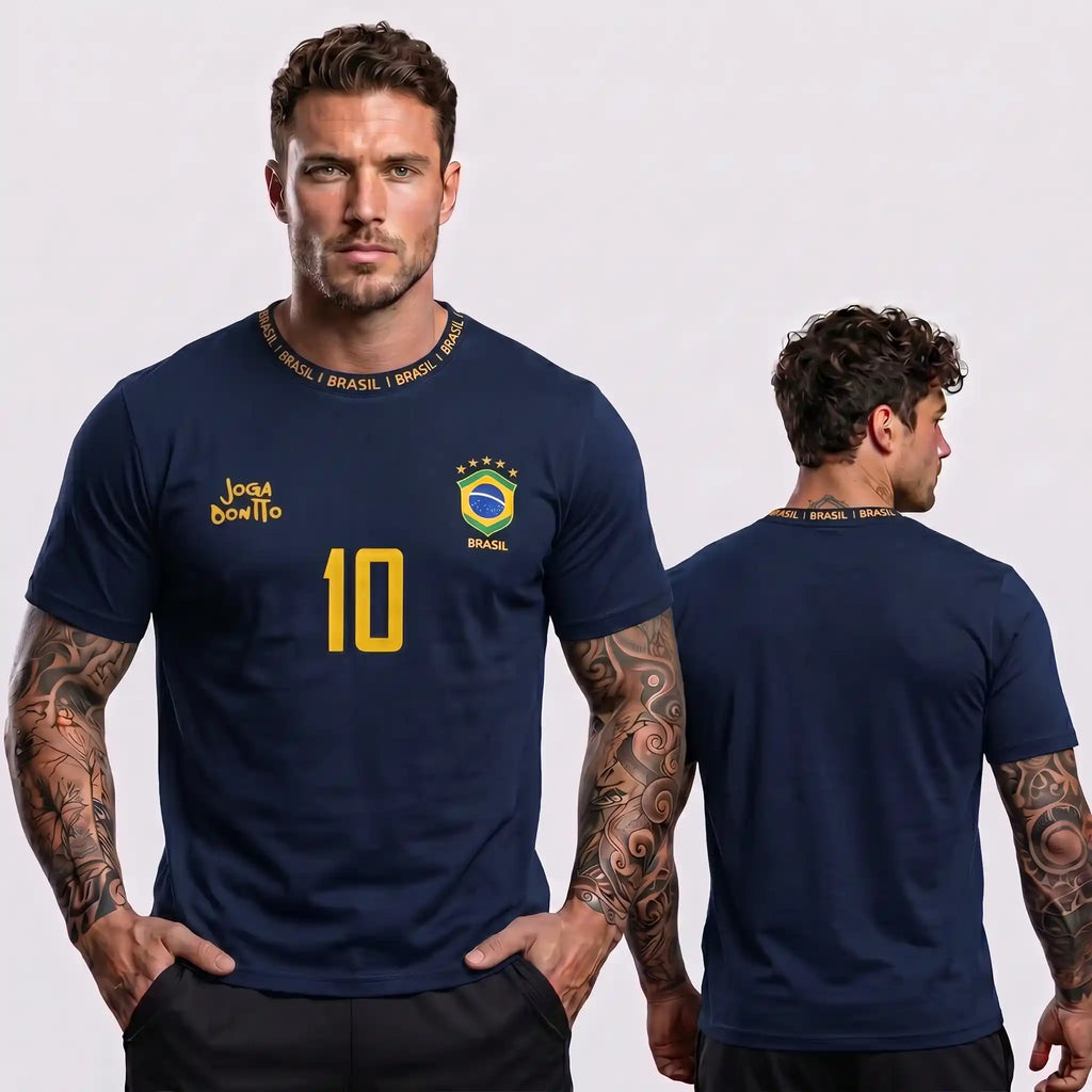 Camiseta masculina brasil faixa streetwear azul marinho brasão BRASIL frontal — vista frente — VAI DAR BRASIL Copa 2026