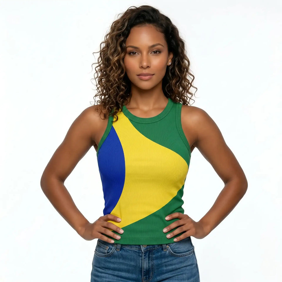 Mulher vestindo regata feminina brasil ribana canelada slim verde VAI DAR BRASIL — torcedora Copa 2026